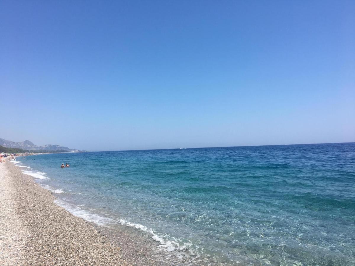 Sole E Azzurro Apartamento Fiumefreddo di Sicilia Exterior foto